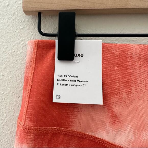 Nike Dri-Fit Shorts Womens Medium Orange Mid Rise Soft Running Gym Workout - Picture 5 of 6